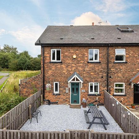 Canal Side Cottage Wakefield Stanley  Exterior foto